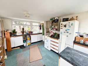 Photo 31- click for photo gallery